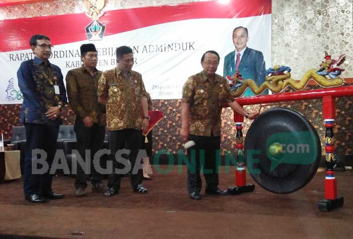 Pelayanan Adminduk di Blitar Kurang Maksimal Karena Kekurangan Personel Pelayanan Adminduk di Blitar Kurang Maksimal Karena Kekurangan Personel