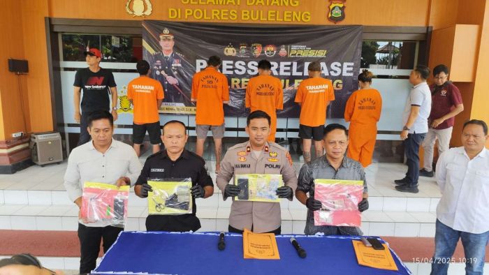 Wanita Muda di Buleleng Open BO Nyambi Jual Sabu Bareng Pacar Wanita Muda di Buleleng Open BO Nyambi Jual Sabu Bareng Pacar