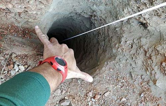 Bocah 2 Tahun Masuk Sumur Diameter 25 cm Sedalam 107 Meter Bocah 2 Tahun Masuk Sumur Diameter 25 cm Sedalam 107 Meter