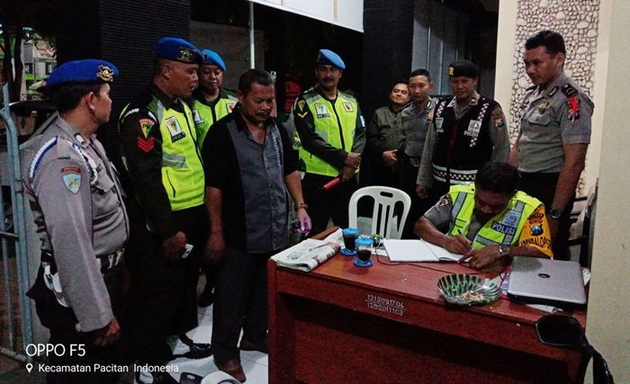 Jelang Kampanye, Tim Gabungan di Pacitan Gelar Operasi Mantap Praja Jelang Kampanye, Tim Gabungan di Pacitan Gelar Operasi Mantap Praja