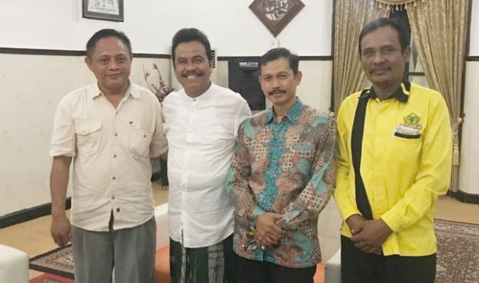 Ketua DPC PKB Gresik Juga Daftar Bakal Cabup Lewat Golkar Ketua DPC PKB Gresik Juga Daftar Bakal Cabup Lewat Golkar