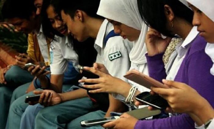 Milenial Pengguna Terbanyak Fintech, Dosen Unusia: di Balik Musibah Ada Hikmah Milenial Pengguna Terbanyak Fintech, Dosen Unusia: di Balik Musibah Ada Hikmah