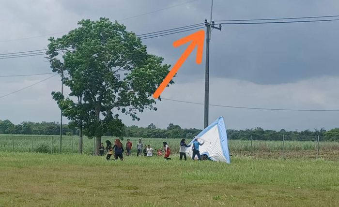 Atlet Gantole dari Banyuwangi Kritis Usai Tabrak Tiang Listrik saat Latihan, Dirawat di RSD Soebandi Atlet Gantole dari Banyuwangi Kritis Usai Tabrak Tiang Listrik saat Latihan, Dirawat di RSD Soebandi