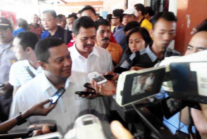 Didukung 7 Partai Raksasa, Bupati MKP Daftar ke KPU Mojokerto Didukung 7 Partai Raksasa, Bupati MKP Daftar ke KPU Mojokerto