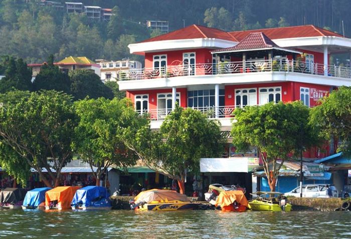 Malam Tahun Baru di Telaga Sarangan, Tarif Hotel Naik 4 Kali Lipat Malam Tahun Baru di Telaga Sarangan, Tarif Hotel Naik 4 Kali Lipat