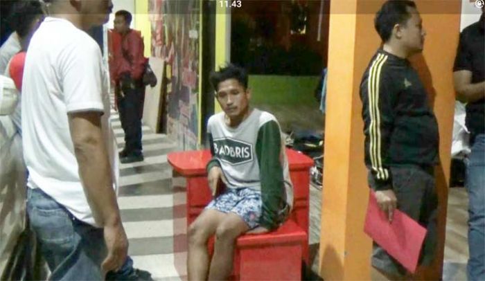Video Mesum Gadis di Bawah Umur Gemparkan Blitar, Pelaku Diamankan Jelang Sahur Video Mesum Gadis di Bawah Umur Gemparkan Blitar, Pelaku Diamankan Jelang Sahur