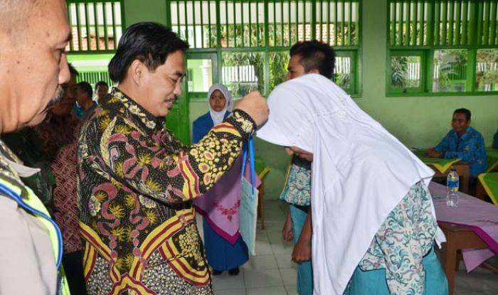 Tutup MPLS SMA Budi Utomo Prambon, Wabup Sidoarjo Ajak Siswa Perangi Narkoba Tutup MPLS SMA Budi Utomo Prambon, Wabup Sidoarjo Ajak Siswa Perangi Narkoba