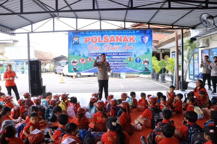 Satlantas Polres Madiun Gelar Polsanak, Edukasi Tertib Lalu Lintas Sejak Dini dan Antibullying