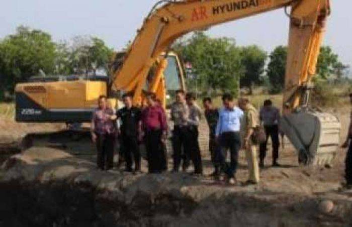 Tambang Pasir di Situbondo Dirazia Tambang Pasir di Situbondo Dirazia