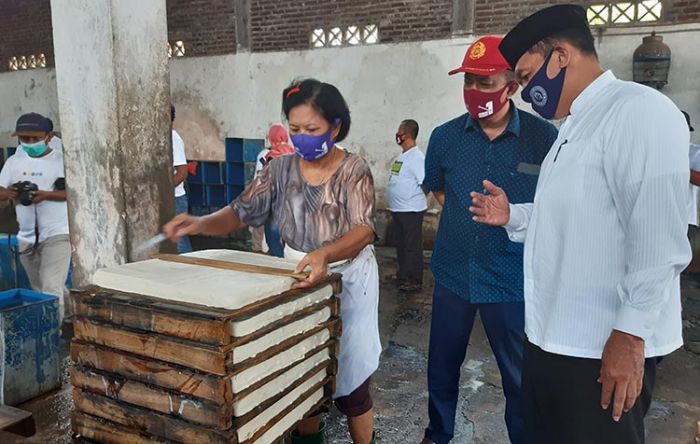 Penyelesaian Perizinan UMKM Jadi Target 100 Hari Kerja BHS-Taufiq Penyelesaian Perizinan UMKM Jadi Target 100 Hari Kerja BHS-Taufiq