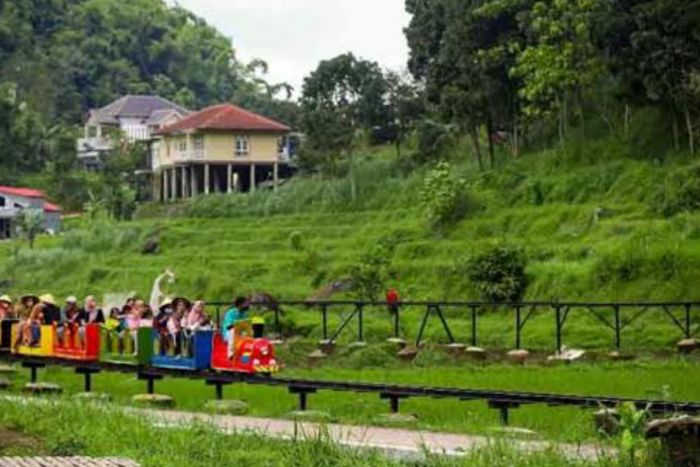 Tiket Wisata Tengah Sawah Sumber Gempong Trawas Mojokerto Bulan ini Tiket Wisata Tengah Sawah Sumber Gempong Trawas Mojokerto Bulan ini