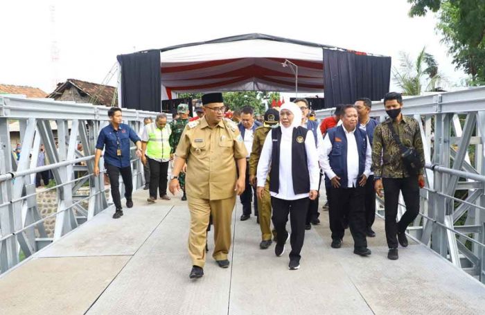 ​Resmikan Jembatan Bailey Kregenan Probolinggo, Gubernur Khofifah Optimistis 3 Hal ini Meningkat