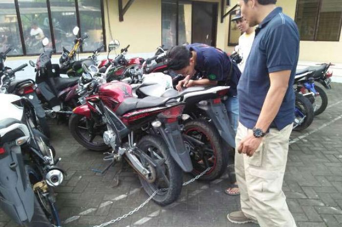 Gudang Penadah Motor Hasil Curian di Tanjungsari Digerebek, 5 Tersangka Diamankan