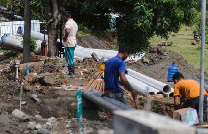 Pipa Utama Bocor, Puluhan Ribu Pelanggan Terdampak, PDAM Surabaya Minta Maaf Pipa Utama Bocor, Puluhan Ribu Pelanggan Terdampak, PDAM Surabaya Minta Maaf