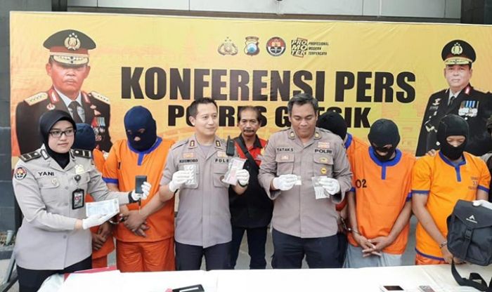 Polres Gresik Bekuk 2 Polisi Gadungan dan 3 Pelaku Narkoba Polres Gresik Bekuk 2 Polisi Gadungan dan 3 Pelaku Narkoba