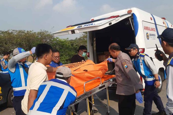 Jasad Mr. X Ditemukan di Tol Sumo, Polisi Belum Pastikan Sebagai Korban Pembunuhan Jasad Mr. X Ditemukan di Tol Sumo, Polisi Belum Pastikan Sebagai Korban Pembunuhan