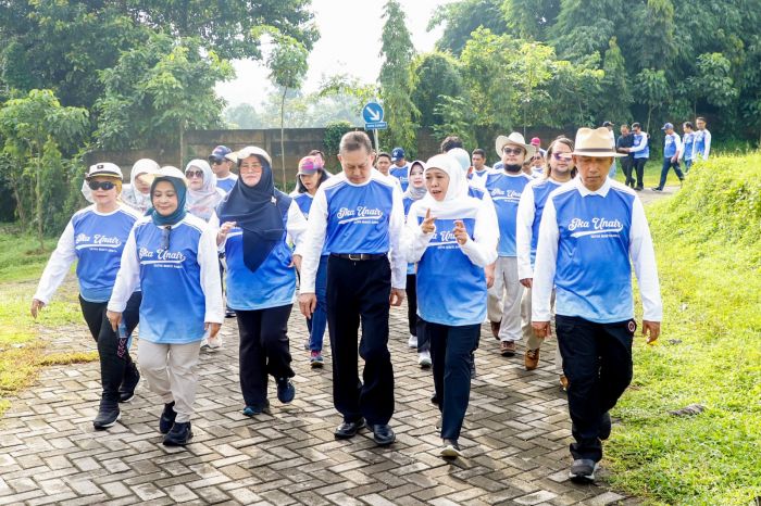 Hadiri Rakernas, Khofifah Ajak IKA Unair Sinergikan Program Alumni dengan Prioritas Nasional