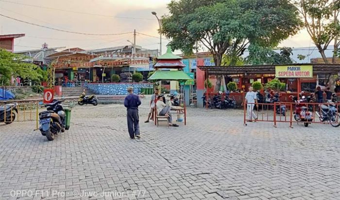 Dinilai Hanya Cari Untung, Tuntut Pengurus Paguyuban Pedagang Pasar Cheng Hoo Dibubarkan Dinilai Hanya Cari Untung, Tuntut Pengurus Paguyuban Pedagang Pasar Cheng Hoo Dibubarkan