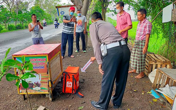 Ditemukan Bayi Perempuan di Dalam Boks Shopee Food