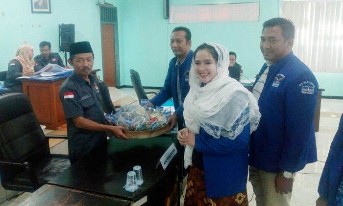 Target 9 Kursi Dewan, Demokrat Sidoarjo Daftar Bacaleg Bawa Tumpeng