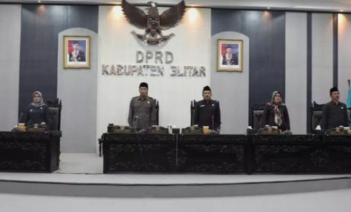 Lima Fraksi Sampaikan Pandangan Umum LKPJ Bupati Blitar Lima Fraksi Sampaikan Pandangan Umum LKPJ Bupati Blitar