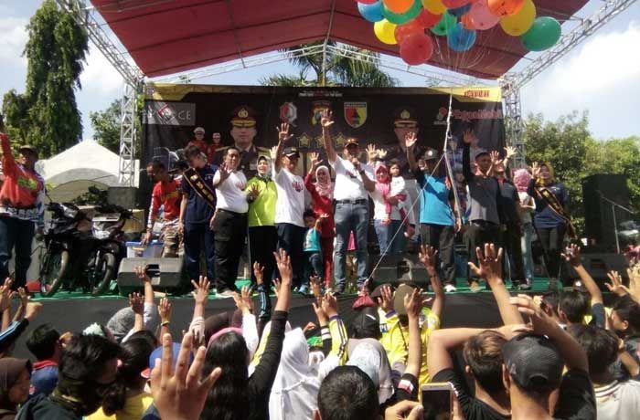 Polres Bojonegoro Gelar Deklarasi Akbar Anti Hoax, Ujaran Kebencian, dan SARA Polres Bojonegoro Gelar Deklarasi Akbar Anti Hoax, Ujaran Kebencian, dan SARA