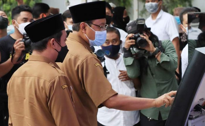 Gus Ipul Launching Aplikasi E-Sambat, Warga Kota Pasuruan Bisa Sampaikan Pengaduan Secara Online Gus Ipul Launching Aplikasi E-Sambat, Warga Kota Pasuruan Bisa Sampaikan Pengaduan Secara Online