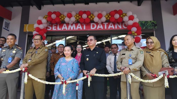 Resmikan Gerai Superindo Baru, Pj Wali Kota Madiun: Bukti Kemajuan Adanya Investasi Resmikan Gerai Superindo Baru, Pj Wali Kota Madiun: Bukti Kemajuan Adanya Investasi