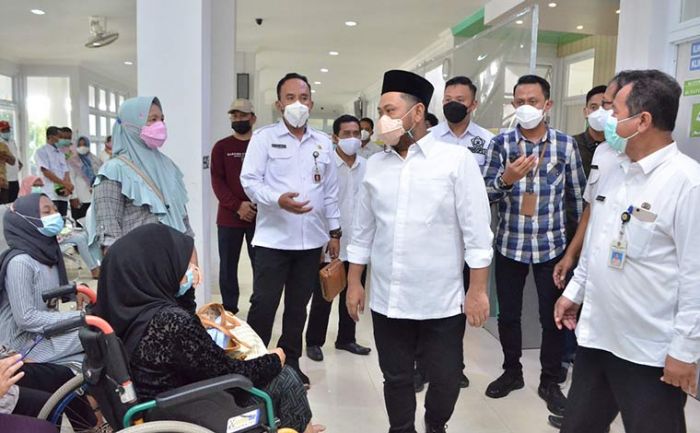 Kunjungi RS Umar Mas Kunjungi RS Umar Mas