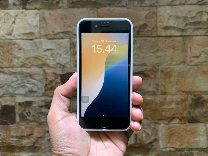 Tampilan Mirip, Apa yang Membedakan iPhone SE 2020 dan SE 2022? Tampilan Mirip, Apa yang Membedakan iPhone SE 2020 dan SE 2022?