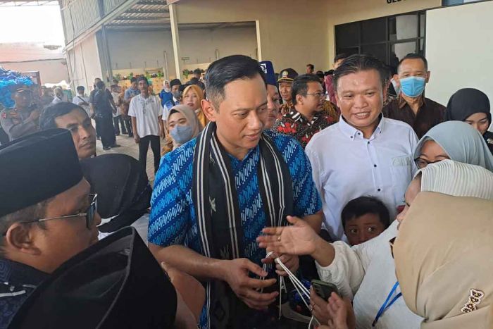 Kunjungi Lamongan, Ketua Umum Partai Demokrat AHY Sapa Masyarakat dan Buruh Pabrik