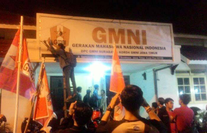 Kisruh Dualisme DPC GMNI Surabaya, GMNI Tuban dan Banyuwangi Sebut "Versi Pucang" Ilegal Kisruh Dualisme DPC GMNI Surabaya, GMNI Tuban dan Banyuwangi Sebut "Versi Pucang" Ilegal