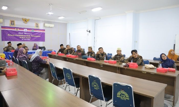 Terima Studi Wawasan DP Pamekasan, Disdik Paparkan Program Pendidikan Unggulan Kota Kediri Terima Studi Wawasan DP Pamekasan, Disdik Paparkan Program Pendidikan Unggulan Kota Kediri