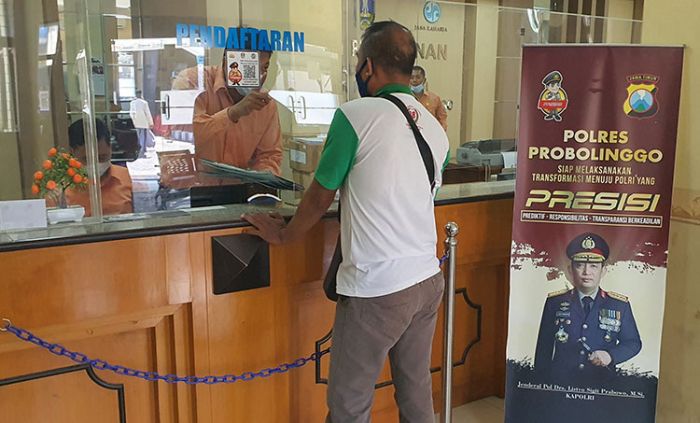 Meski Ada Diskon dan Pemutihan, Samsat Kraksaan Kabupaten Probolinggo Masih Sepi Wajib Pajak Meski Ada Diskon dan Pemutihan, Samsat Kraksaan Kabupaten Probolinggo Masih Sepi Wajib Pajak