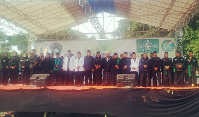 Lantik Pengurus Wilayah Jawa Timur, Gus Nabil Intruksikan Pesilat Pagar Nusa Takzim pada Kiai Lantik Pengurus Wilayah Jawa Timur, Gus Nabil Intruksikan Pesilat Pagar Nusa Takzim pada Kiai