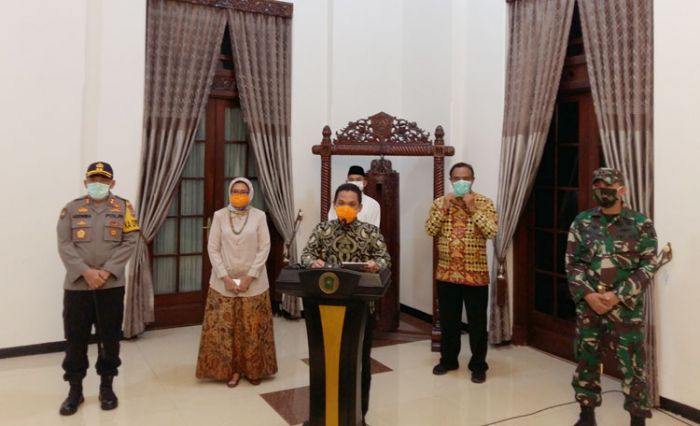 Pasien Positif Covid-19 di Lumajang Bertambah 2 Orang, 1 Meninggal Dunia Pasien Positif Covid-19 di Lumajang Bertambah 2 Orang, 1 Meninggal Dunia