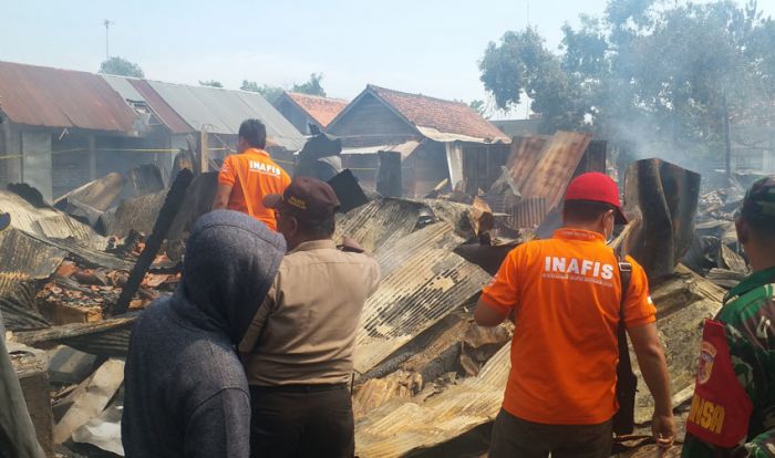 Penyebab Kebakaran Pasar Tanah Merah Masih Misterius, 180 Kios Habis Terbakar Penyebab Kebakaran Pasar Tanah Merah Masih Misterius, 180 Kios Habis Terbakar