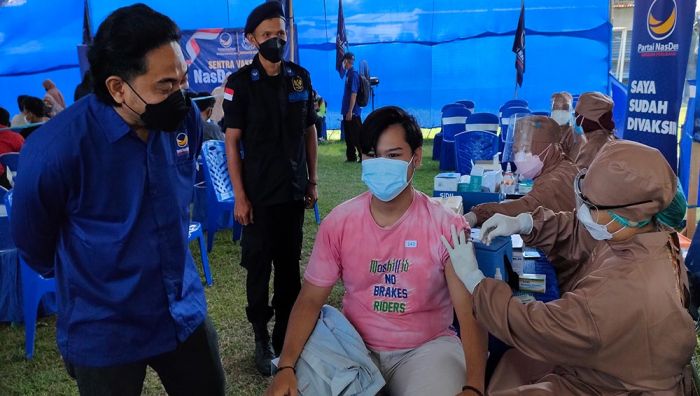NasDem Peduli Gelar Vaksinasi Dosis Kedua di Kabupaten Kediri NasDem Peduli Gelar Vaksinasi Dosis Kedua di Kabupaten Kediri