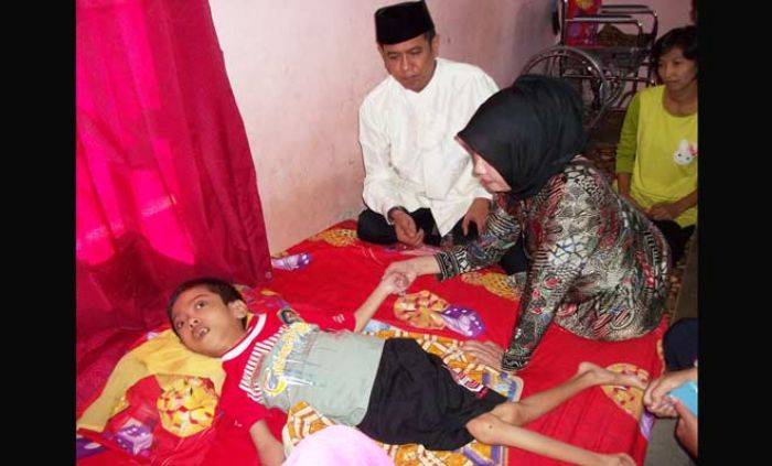 Marak Penyakit Lumpuh di Loceret Nganjuk, Diduga Akibat Perkawinan Sedarah Marak Penyakit Lumpuh di Loceret Nganjuk, Diduga Akibat Perkawinan Sedarah