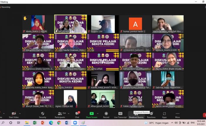 Wali Kota Kediri Bagikan Tips Kunci Menjadi Generasi Cerdas di Berbagai Kondisi untuk Para Pelajar Wali Kota Kediri Bagikan Tips Kunci Menjadi Generasi Cerdas di Berbagai Kondisi untuk Para Pelajar
