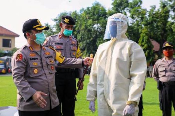 Anggota Polres Jombang Dibekali Alat Pelindung Diri Anggota Polres Jombang Dibekali Alat Pelindung Diri
