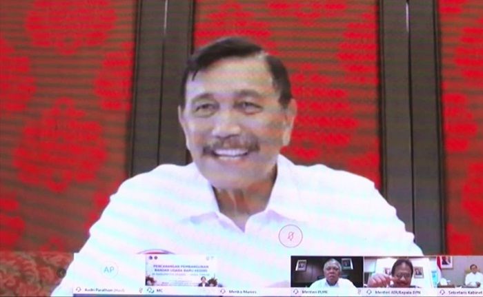 Resmikan Pembangunan Bandara Internasional Kediri, Luhut: Ini Adalah Kerja Sama Bersejarah Resmikan Pembangunan Bandara Internasional Kediri, Luhut: Ini Adalah Kerja Sama Bersejarah
