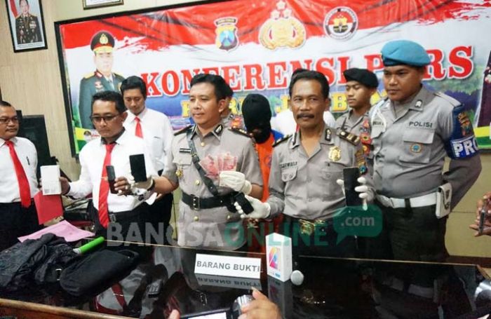 Terungkap, Pencuri yang Dikira Babi Ngepet di Jombang Merangkak dan Lepas Bajunya Karena ini Terungkap, Pencuri yang Dikira Babi Ngepet di Jombang Merangkak dan Lepas Bajunya Karena ini