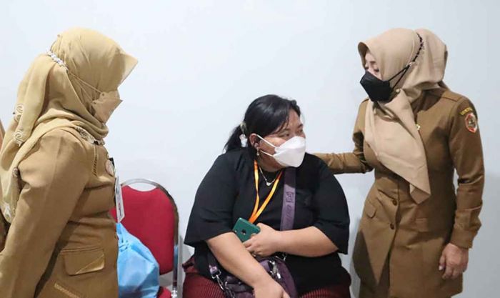 Puluhan Penderita Katarak di Kabupaten Mojokerto Ikuti Operasi Gratis Puluhan Penderita Katarak di Kabupaten Mojokerto Ikuti Operasi Gratis