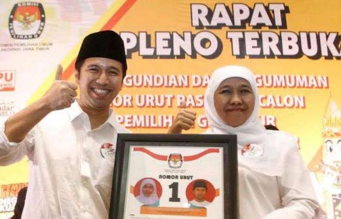 Pimpinan Dewan Ikut Hadiri Pelantikan Khofifah-Emil di Istana Pimpinan Dewan Ikut Hadiri Pelantikan Khofifah-Emil di Istana