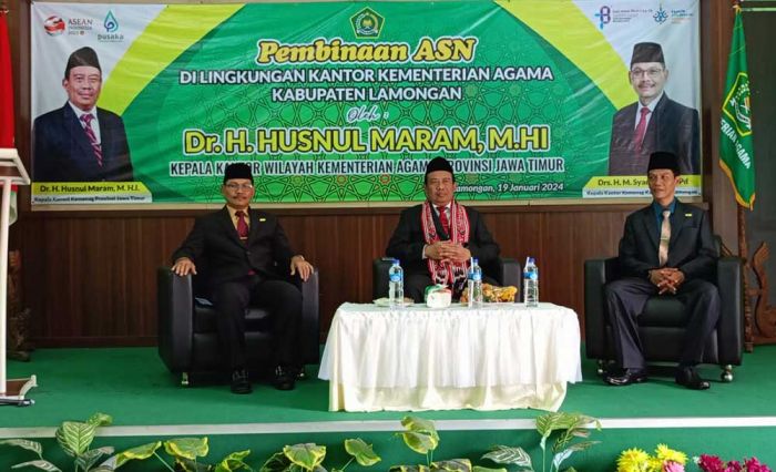 Pembinaan di Kemenag Lamongan, Kakanwil Husnul Maram Ajak ASN Amalkan Lima Budaya Kerja Pembinaan di Kemenag Lamongan, Kakanwil Husnul Maram Ajak ASN Amalkan Lima Budaya Kerja