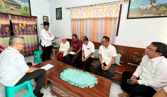 Kantah Kabupaten Pasuruan Layani Lansia dengan Jemput Bola Sertifikat Hilang Kantah Kabupaten Pasuruan Layani Lansia dengan Jemput Bola Sertifikat Hilang