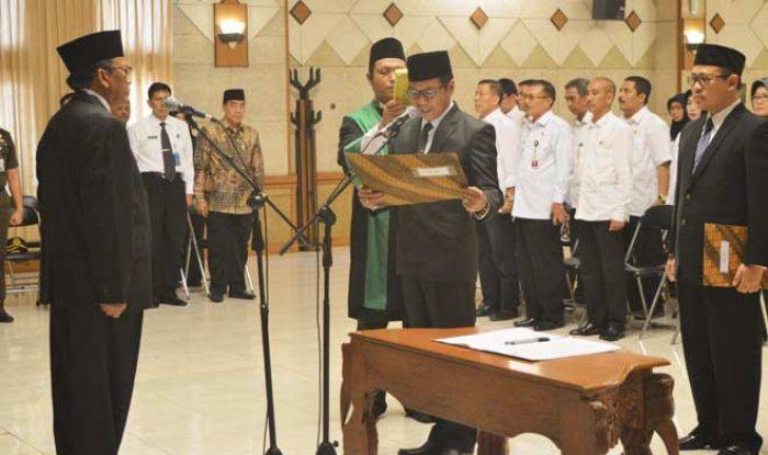 Djoko Sulistio Hadi, Sekda Baru Gresik Dilantik Bupati Sambari Djoko Sulistio Hadi, Sekda Baru Gresik Dilantik Bupati Sambari
