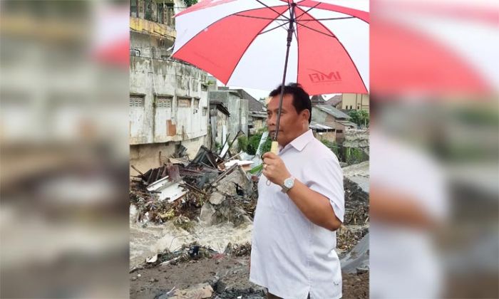 Komisi D DPRD Jatim Minta Pemkab Jember Segera Keruk Material Bekas Bangunan Ruko Jompo Komisi D DPRD Jatim Minta Pemkab Jember Segera Keruk Material Bekas Bangunan Ruko Jompo