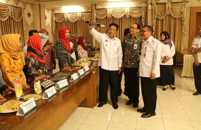 BUMDes Gresik Diberi Pelatihan tentang e-Commerce dan Packaging